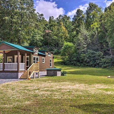 Quaint Mtn Cabin Tiny Living Near Big Adventure Brevard Εξωτερικό φωτογραφία